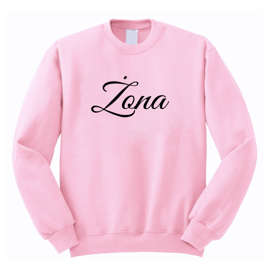 BLUZA DAMSKA ŻONA z napisem nadrukiem dla par zakochanych dla niej pudroworóżowa.png