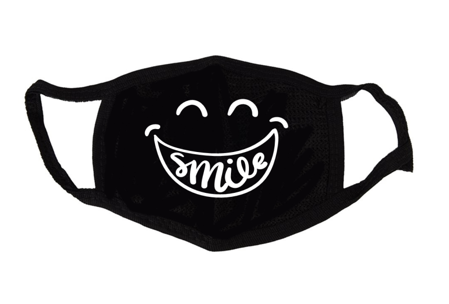 czarna maseczka chigieniczna z nadrukiem napisami SMILE uśmiech.png
