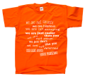koszulka WE ARE JUST BEST FRIENDS dla przyjaciół przyjaciółek śmieszna zabawna z nadrukiem napisami na prezent pomarańcz przod.png