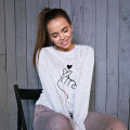 bluza hand heart szara.png