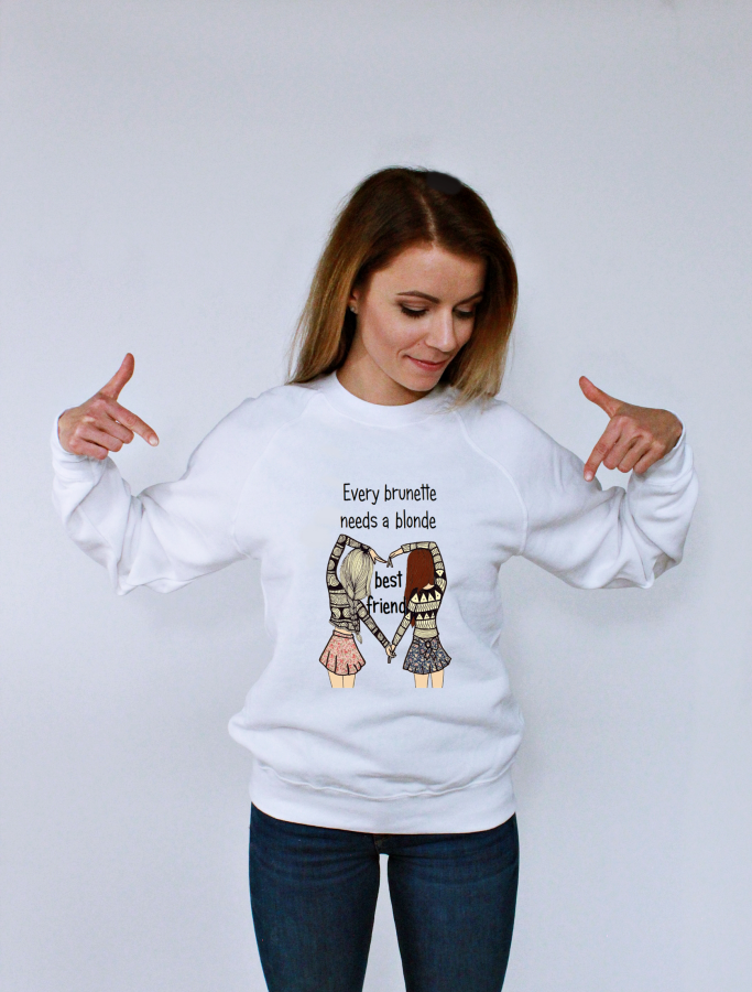 every brunette needs a blonde biała zdj.png